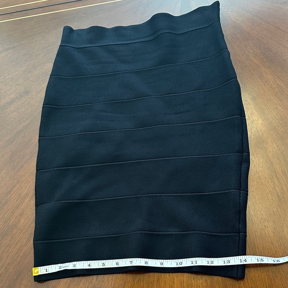 Romeo & Juliet Couture Black Women's Bandage Skirt, Stretchy, Mini, Size S - Picture 7 of 12